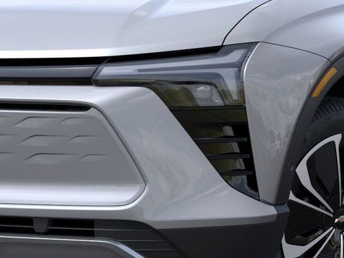 New 2025 Chevrolet Blazer EV LT AWD/4WD image 10