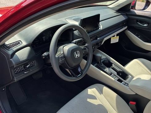 Used 2024 Honda Accord EX image 22