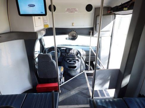 Used 2008 Ford E-350 and Econoline 350 Super Duty image 19