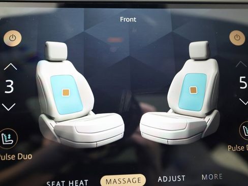 Used 2025 Land Rover Range Rover Sport SV Edition Two image 41