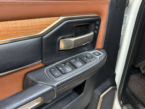 Used 2022 RAM 3500 Limited AWD/4WD image 33