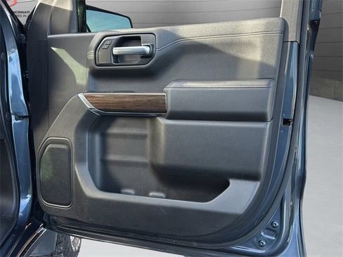 Used 2021 Chevrolet Silverado 1500 RST image 29