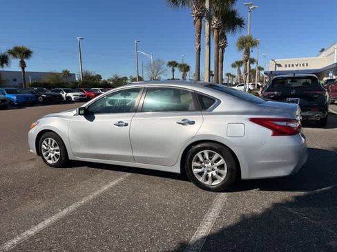 Used 2016 Nissan Altima 2.5 S w/ Power Driver Seat Package image 10