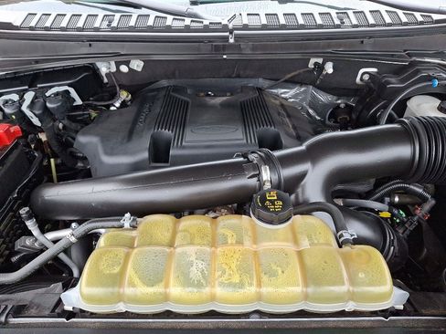 Used 2020 Ford Expedition XLT w/ Equipment Group 202A image 29