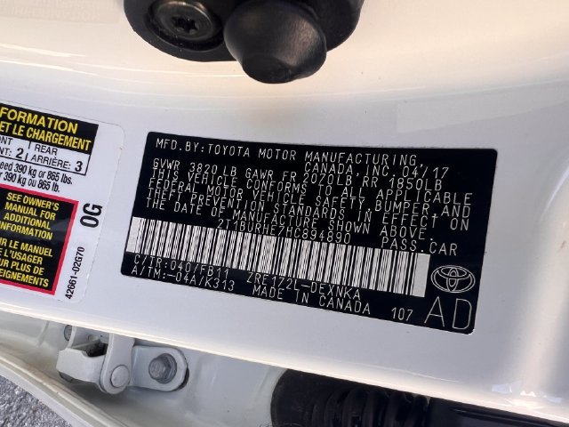 Used 2017 Toyota Corolla LE w/ Carpet Mat Package (TMS) FWD image 31
