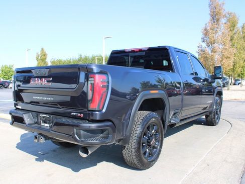 Used 2024 GMC Sierra 2500 AT4 w/ AT4 Premium Plus Package image 7