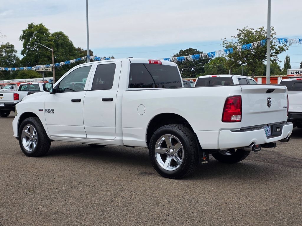 Used 2017 RAM 1500 Express w/ Express Value Package AWD/4WD image 2