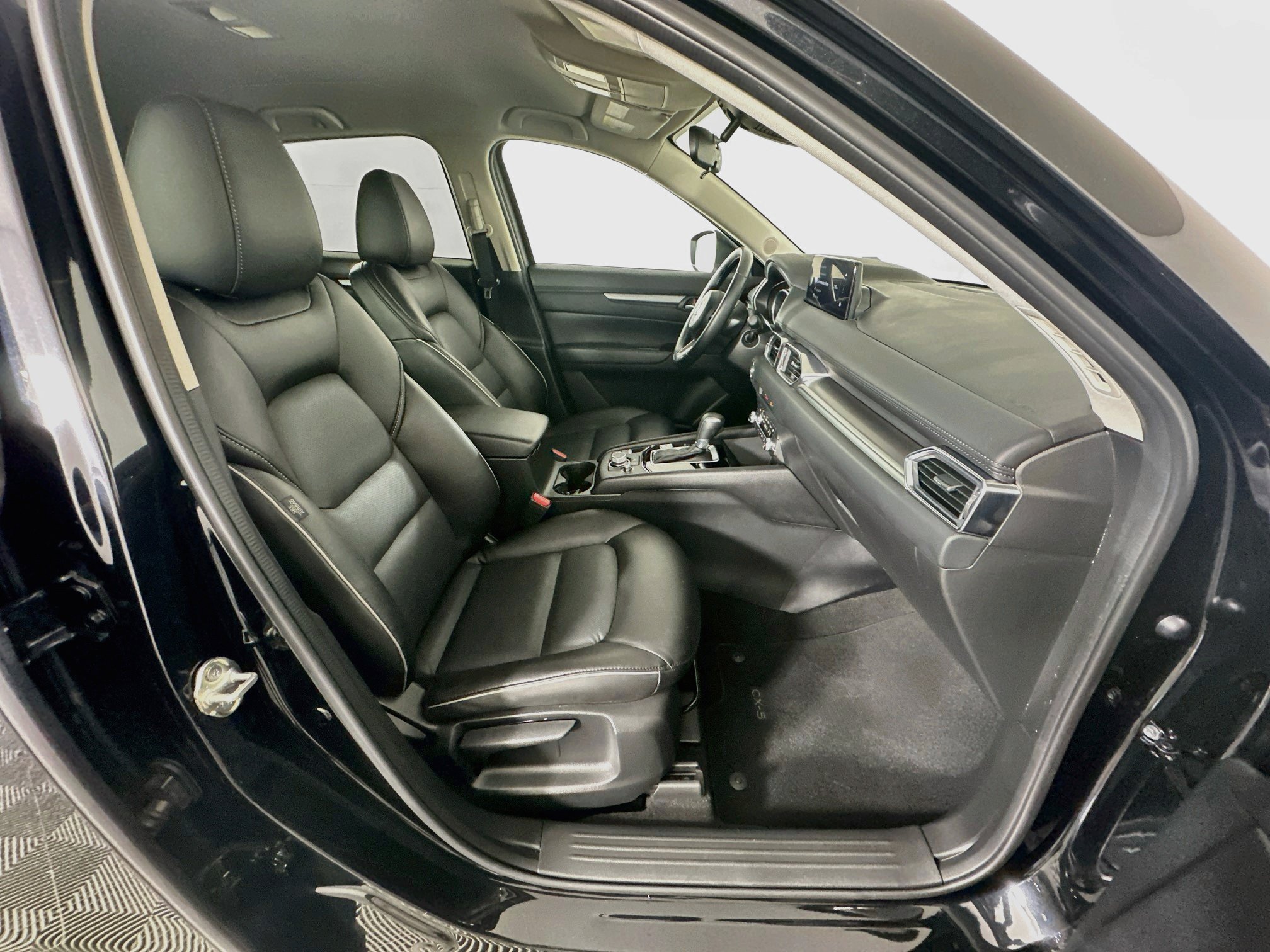 Used 2025 MAZDA CX-5 AWD 2.5 S w/ Select Package image 29