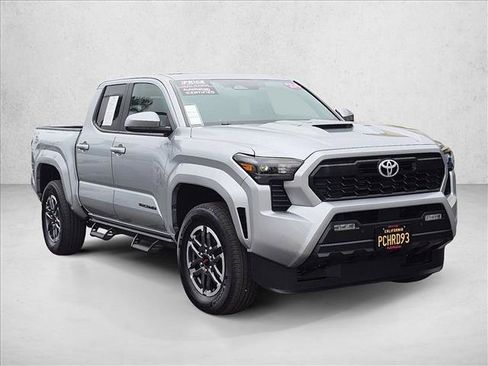 Used 2024 Toyota Tacoma TRD Sport w/ TRD Sport Upgrade Package AWD/4WD image 3