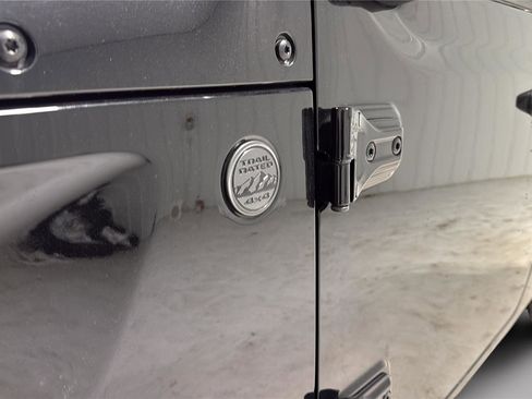 Used 2024 Jeep Wrangler Unlimited Sport AWD/4WD image 26