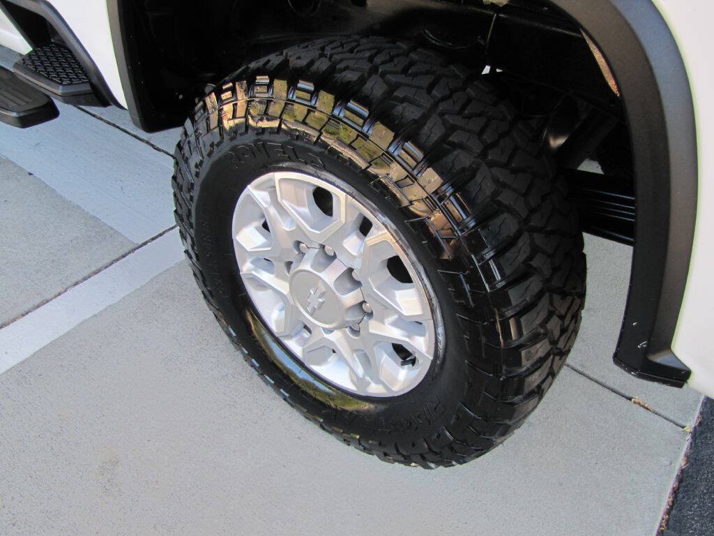 Used 2020 Chevrolet Silverado 2500 LT w/ Z71 Off-Road Package AWD/4WD image 31