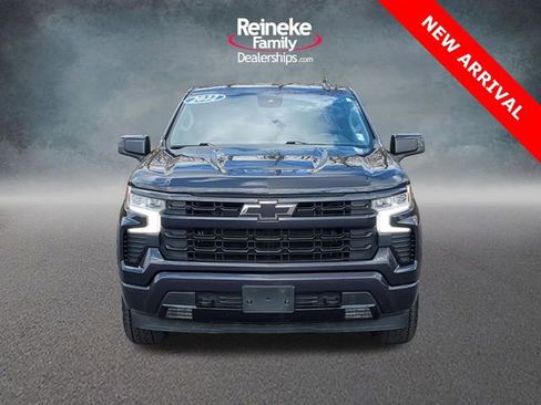 Used 2022 Chevrolet Silverado 1500 RST w/ Protection Package image 2