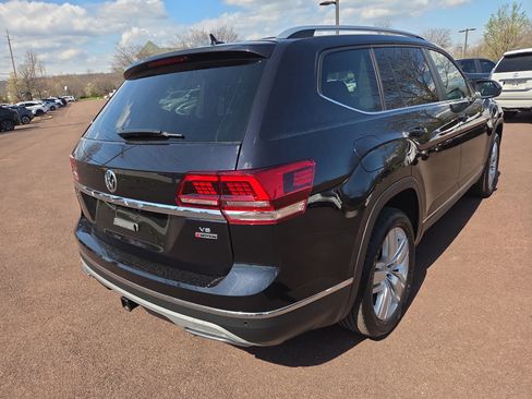 Used 2019 Volkswagen Atlas SEL image 3