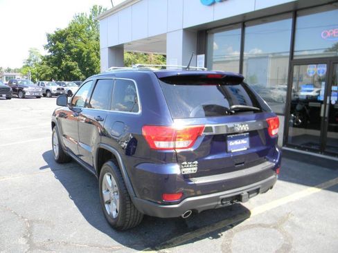 Used 2012 Jeep Grand Cherokee Laredo AWD/4WD image 8
