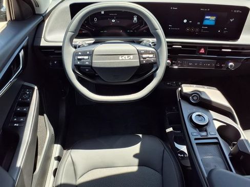 New 2026 Kia EV6 Light RWD image 2