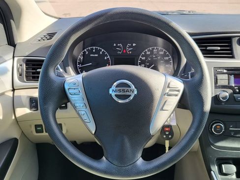 Used 2017 Nissan Sentra S FWD image 29