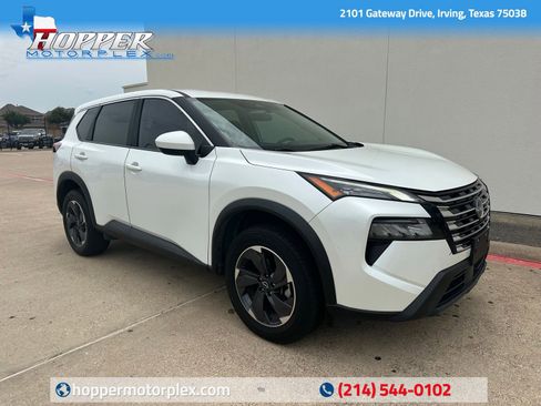 Used 2024 Nissan Rogue SV FWD image 1