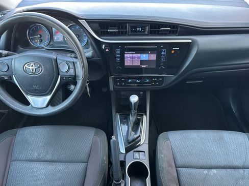 Used 2017 Toyota Corolla LE image 4