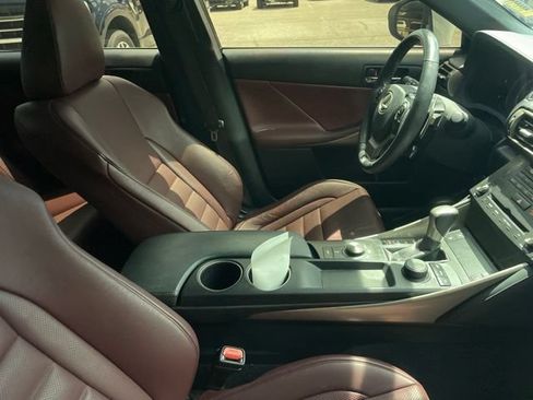 Used 2016 Lexus IS 200t w/ F Sport Package RWD image 8