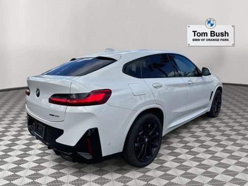 Certified 2025 BMW X4 xDrive30i w/ Premium Package image 5