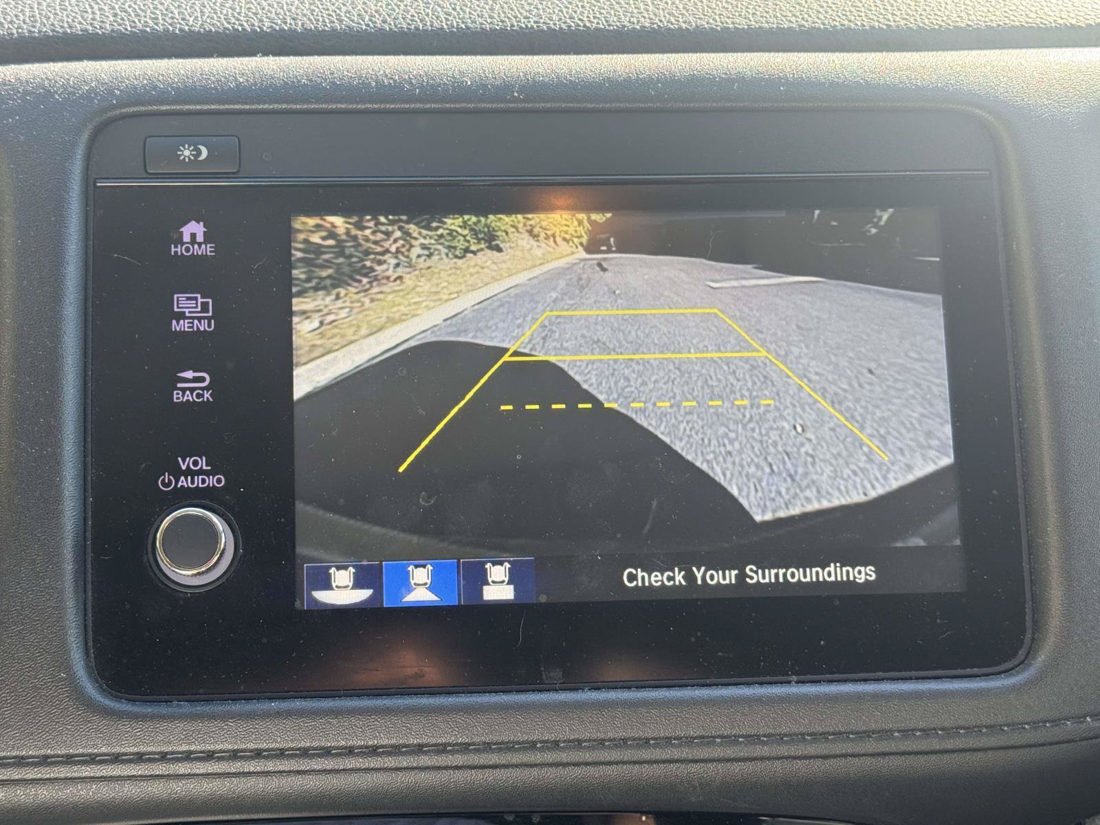 Used 2019 Honda HR-V Touring image 25