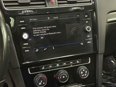 Used 2021 Volkswagen GTI SE image 21