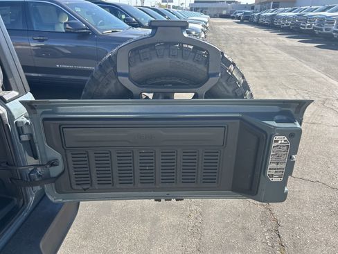 Used 2025 Jeep Wrangler Willys image 32