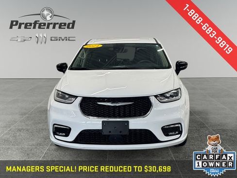 Used 2024 Chrysler Pacifica Select image 13