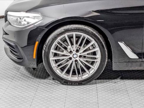 Used 2020 BMW 530i w/ Convenience Package image 37