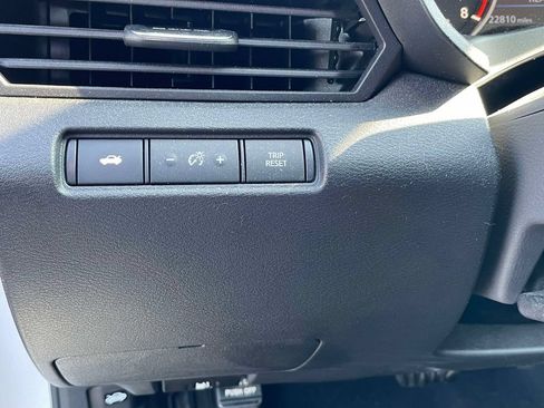 Used 2023 Nissan Altima 2.5 SV FWD image 19