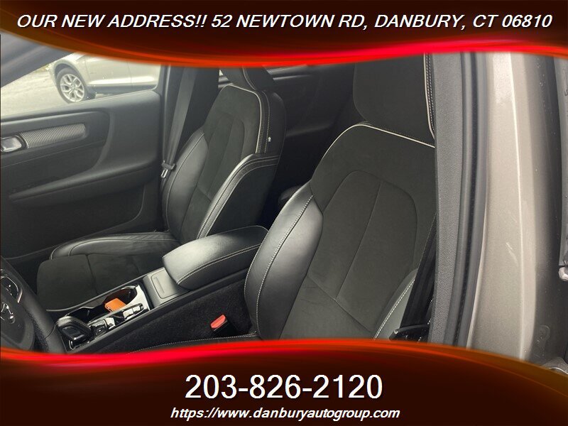 Used 2022 Volvo XC40 T5 R-Design AWD/4WD image 13