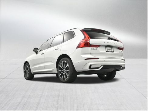 Used 2024 Volvo XC60 B5 Plus w/ Climate Package AWD/4WD image 24