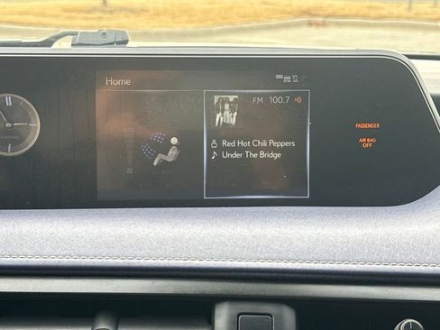 Used 2021 Lexus UX 250h w/ Premium Package image 21