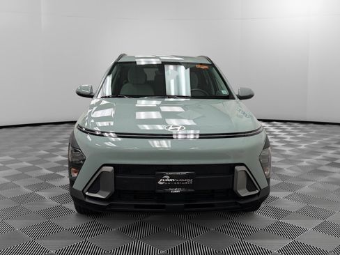 Certified 2025 Hyundai Kona SEL image 8