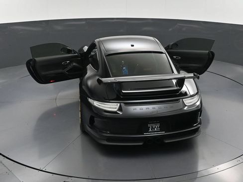 Certified 2015 Porsche 911 GT3 RWD image 32