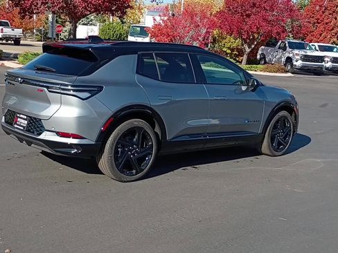 New 2026 Chevrolet Equinox EV RS image 4