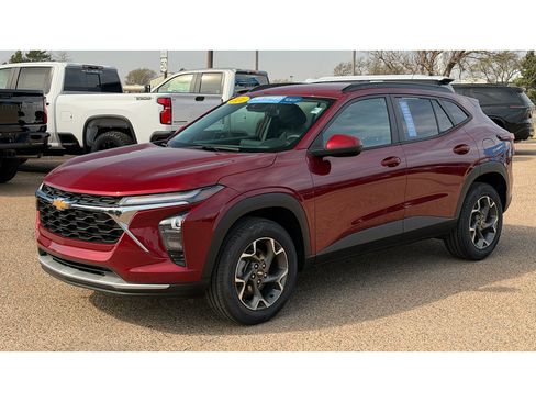 Certified 2024 Chevrolet Trax LT image 4