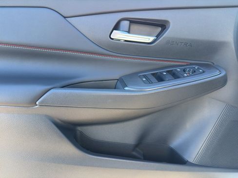 New 2026 Nissan Sentra SR w/ Floor Mat Package FWD image 13