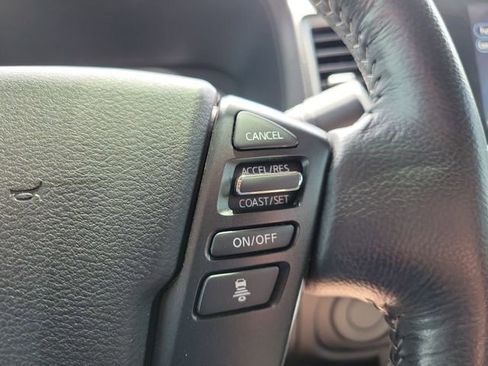 Used 2022 Nissan Frontier SV RWD image 22