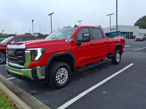 Used 2024 GMC Sierra 2500 Pro image 3