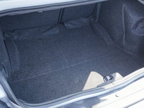 Used 2022 Dodge Challenger SXT image 7