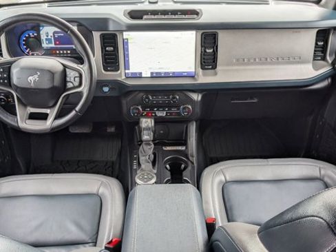 Used 2024 Ford Bronco Outer Banks w/ Sasquatch Package image 24