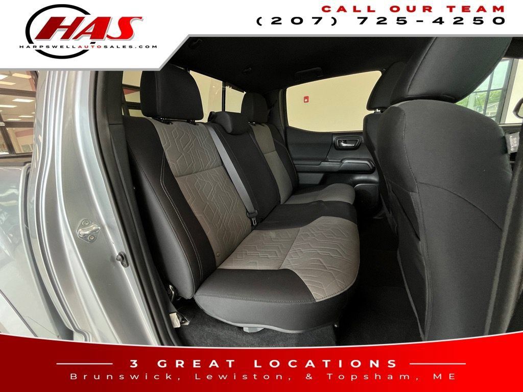 Used 2022 Toyota Tacoma TRD Sport w/ Technology Package AWD/4WD image 13