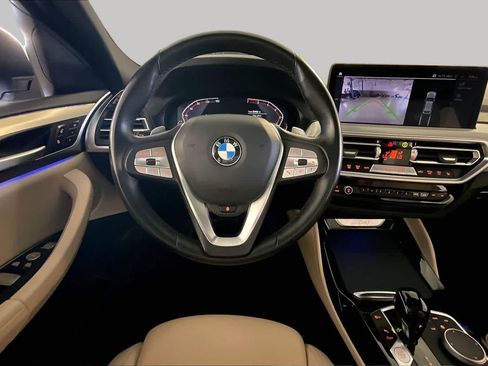 Used 2025 BMW X4 xDrive30i AWD/4WD image 5