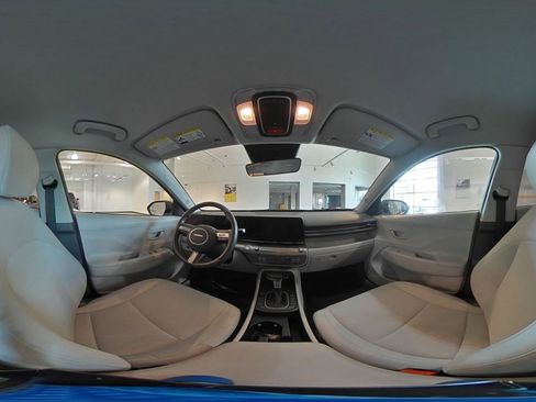 Used 2025 Hyundai Kona SEL image 42