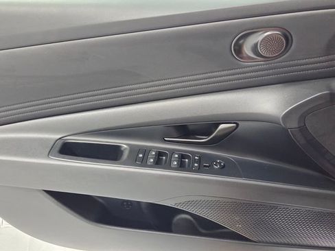 Certified 2025 Hyundai Elantra Sport FWD image 27