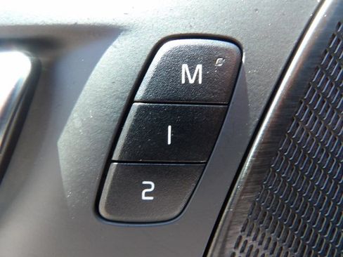 Certified 2025 Volvo S60 T8 Plus AWD/4WD image 15