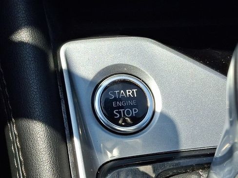 Used 2023 Nissan Altima 2.5 SV FWD image 19