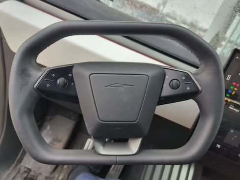 Used 2024 Tesla Cybertruck Cyberbeast image 10