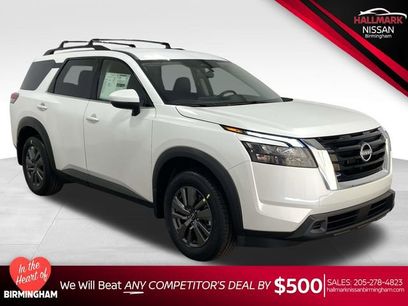 New 2025 Nissan Pathfinder SV